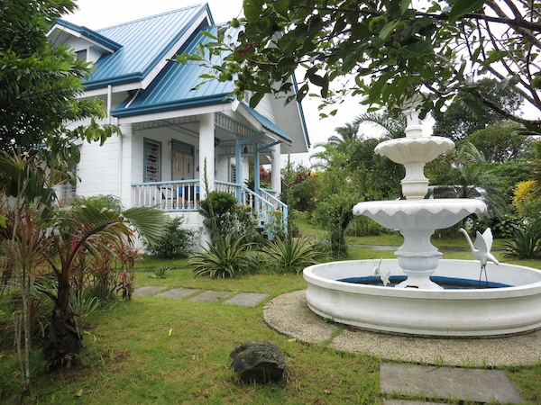 a-resthouse-in-tagaytay-01.jpg