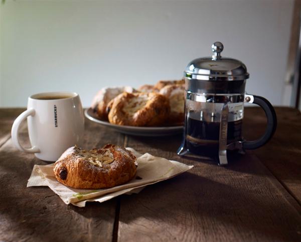 almond-pain-au-chocolat.jpg