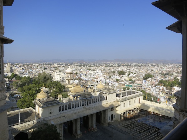 city-palace-udaipur-016.jpg