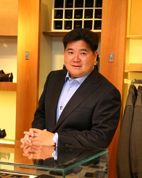 stores-specialists-inc-evp-and-president-of-philippine-family-mart-mr-anton-huang.jpg