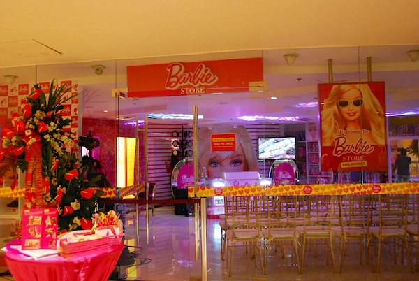 barbie-store-philippines-3.JPG