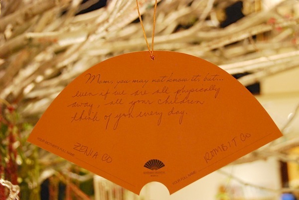 zenia-co-rombit-co-mothers-day-fan-message-mandarin-oriental-hotel.JPG