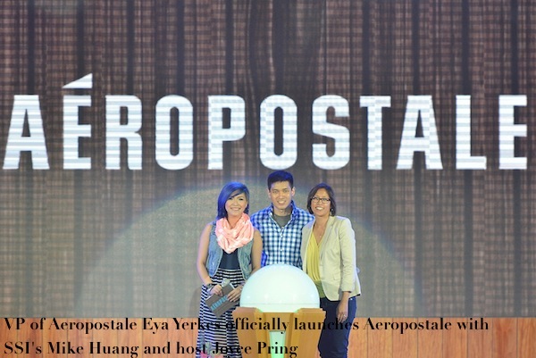 vp-of-aeropostale-eya-yerkes-officially-launches-aeropostale-with-ssis-mike-huang-and-host-joyce-pring.jpg