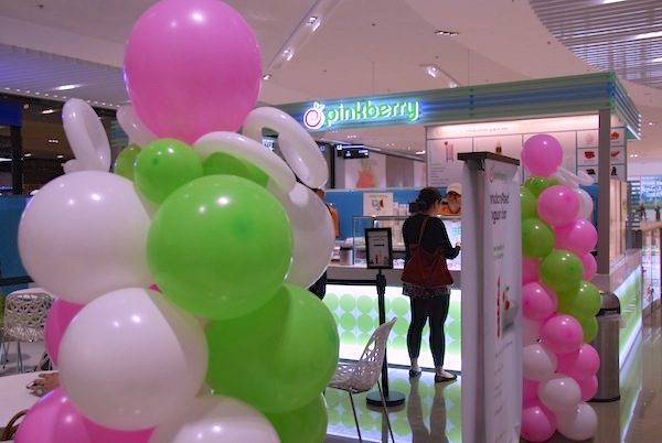 pinkberry-now-open-at-sm-aura-1.JPG