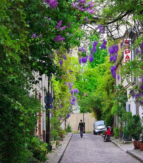 15-charming-side-streets-14.jpeg