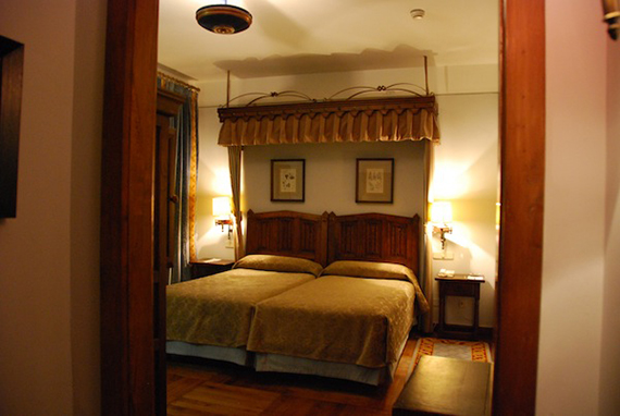 hotel-paradores-2.JPG