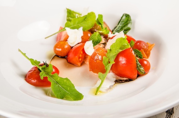 tomato-salad-vyne.jpg