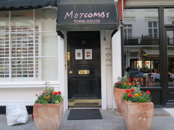 motcombs-townhouse1.JPG