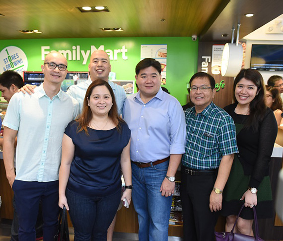 FAMILY MART 100TH STORE OPENING (2)