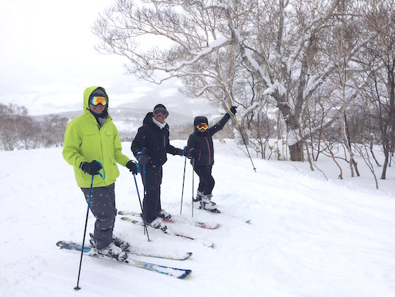 Niseko skiing Nisekrew Justin anna Tin