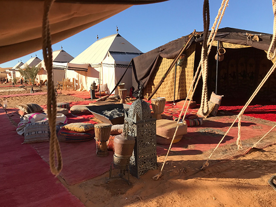 Breakfast at Erg Chebbi (2)