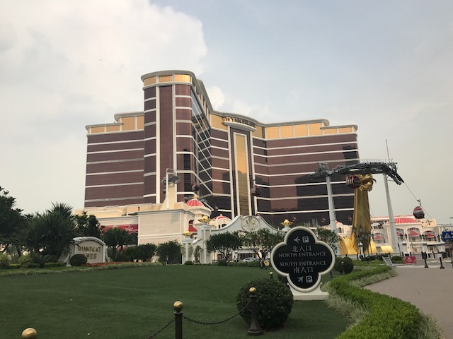 Skycab at Wynn Palace (1)